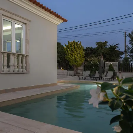 Lagoon & Deluxe Βίλα