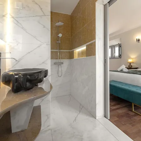 Βίλα Lagoon & Deluxe *