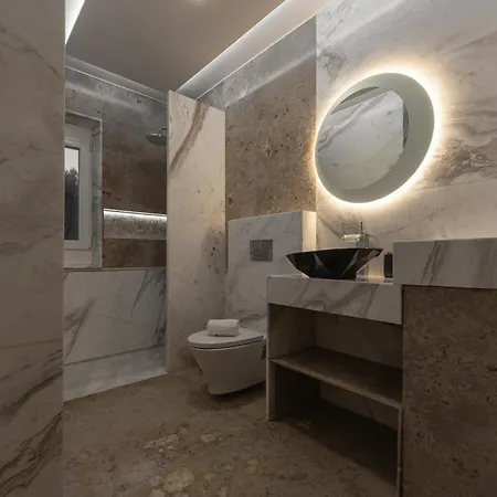 Lagoon & Deluxe فيلة كالداس دا راينها