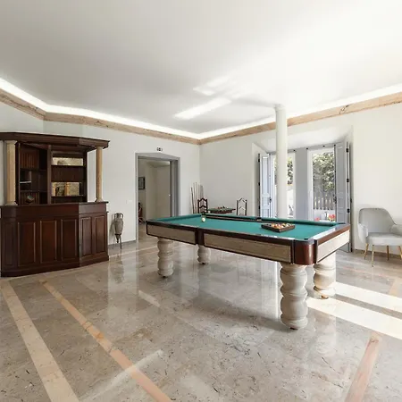 Βίλα Lagoon & Deluxe *