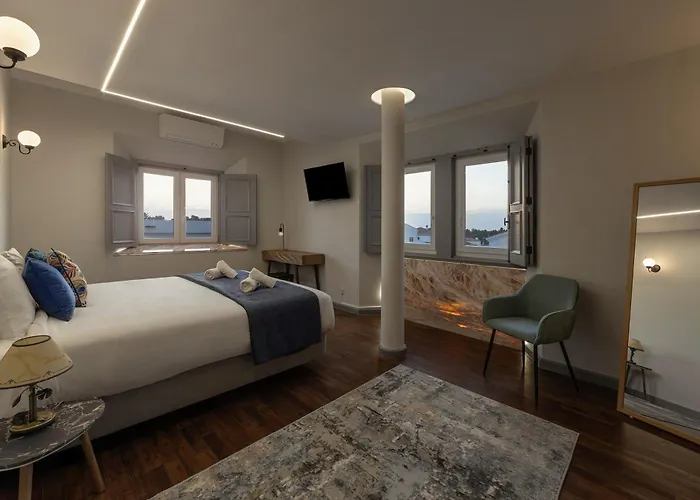 Villa Lagoon & Deluxe