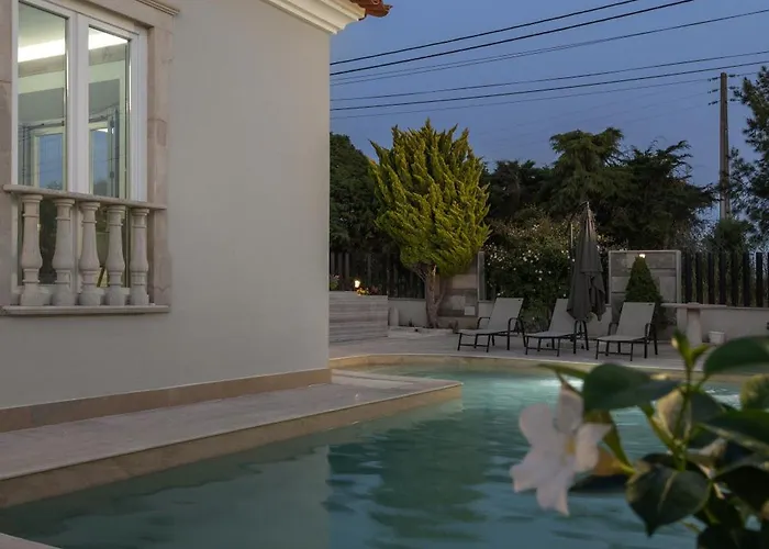 Lagoon & Deluxe Villa