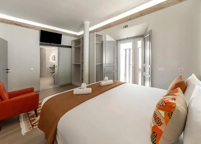 Villa Lagoon & Deluxe