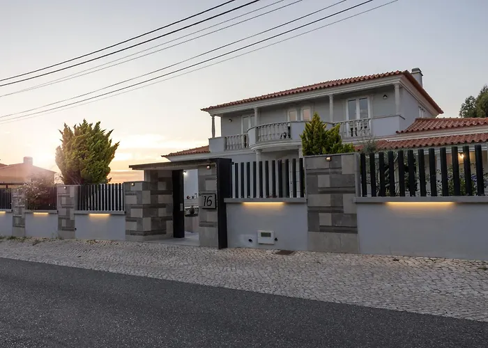 Lagoon & Deluxe Villa *