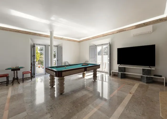 Lagoon & Deluxe Villa