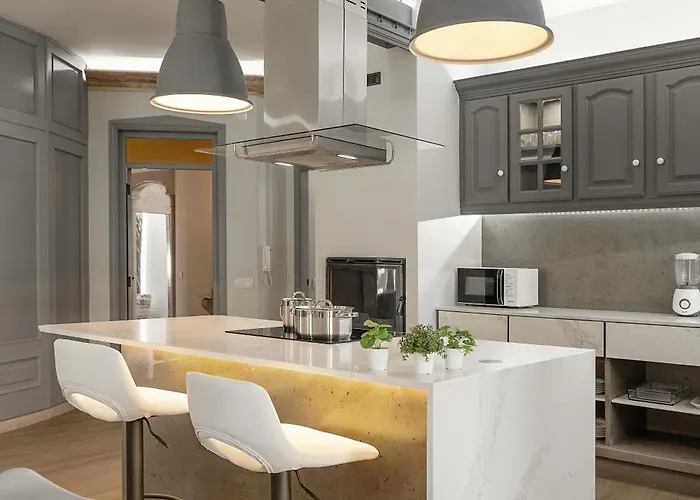 Lagoon & Deluxe Villa